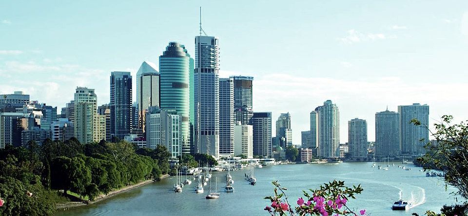 960px-Brisbane_skyline_bluesky.jpg